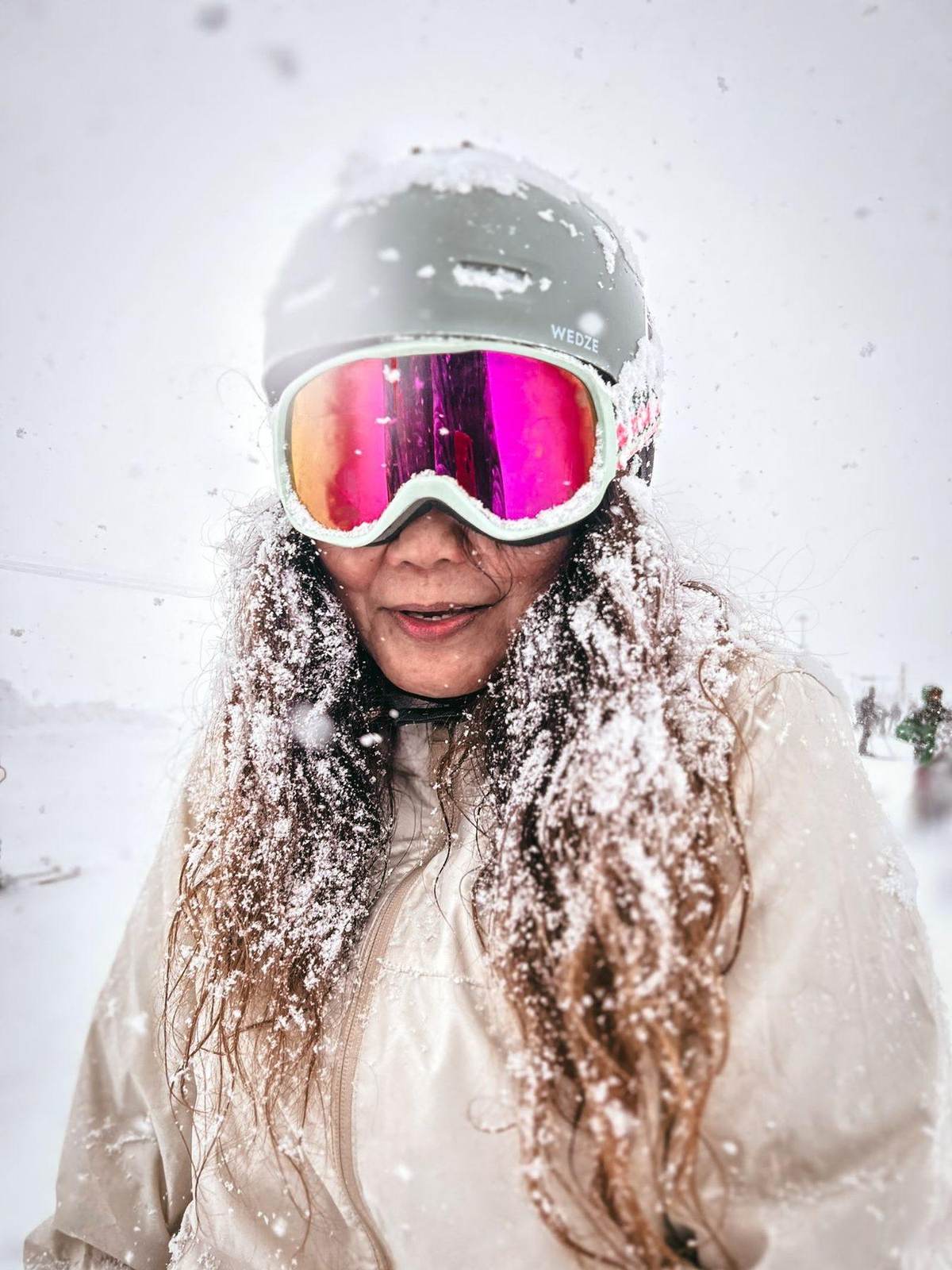 Ski in einem Verleih
